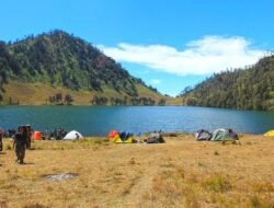 Menyingkap Misteri Ranu Kumbolo, Danau Suci di Kaki Gunung Semeru