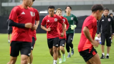 Latihan perdana Timnas Jepang di Jakarta jelang laga kualifikasi Piala Dunia melawan Indonesia.