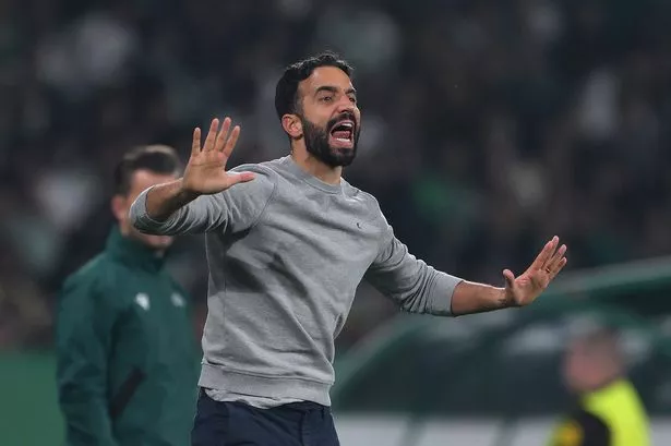 Ruben Amorim Terpikat Bakat Kobbie Mainoo dan Leny Yoro di Manchester United