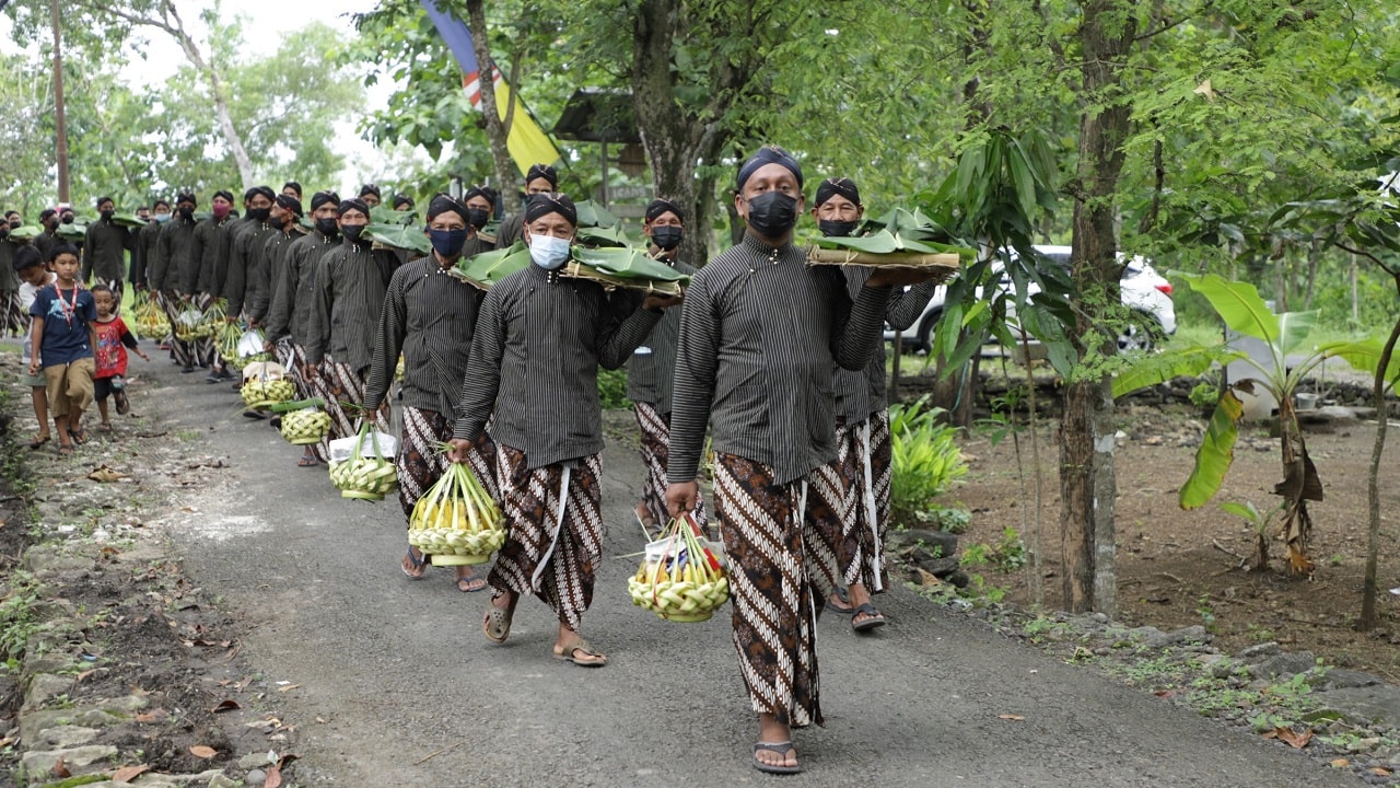 upacara adat Merti Dusun