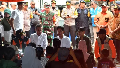 Banjir dan Longsor Sukabumi Akibatkan 3.464 Jiwa Mengungsi