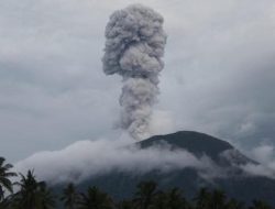 Gunung Ibu di Halmahera Barat Kembali Erupsi, Status Siaga Level III