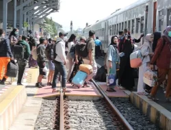 KAI Batalkan 11 Perjalanan dari Gambir dan Pasar Senen, Keselamatan Jadi Prioritas Pascabanjir Pekalongan