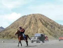 Akses Wisata Gunung Bromo Ditutup Sementara Saat Ritual Suci Wulan Kapitu