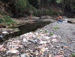 Pemerintah Tangani Sampah Plastik dari Sungai yang Mengalir ke Laut di Bali dan Jawa