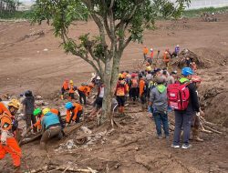 Hari Ketujuh Pencarian Longsor Cisarua, Tim SAR Tambah Dua Alat Berat